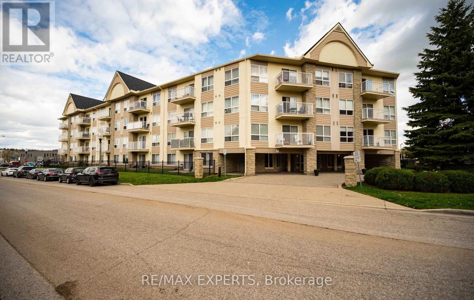 Property Photo:  8 Harris Street 319  ON N1R 8R1 