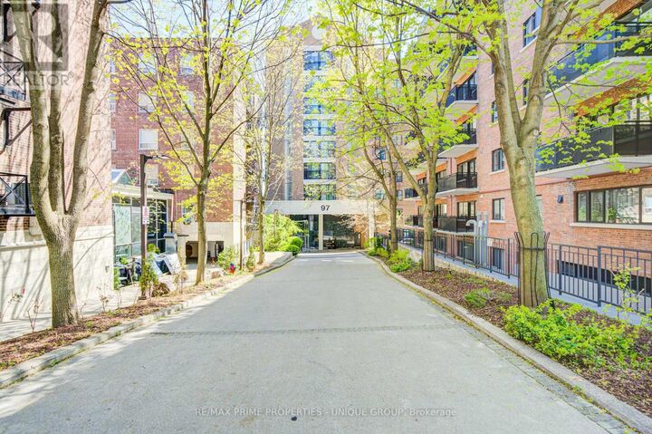 Property Photo:  97 Lawton Boulevard 202  ON M4V 1Z6 