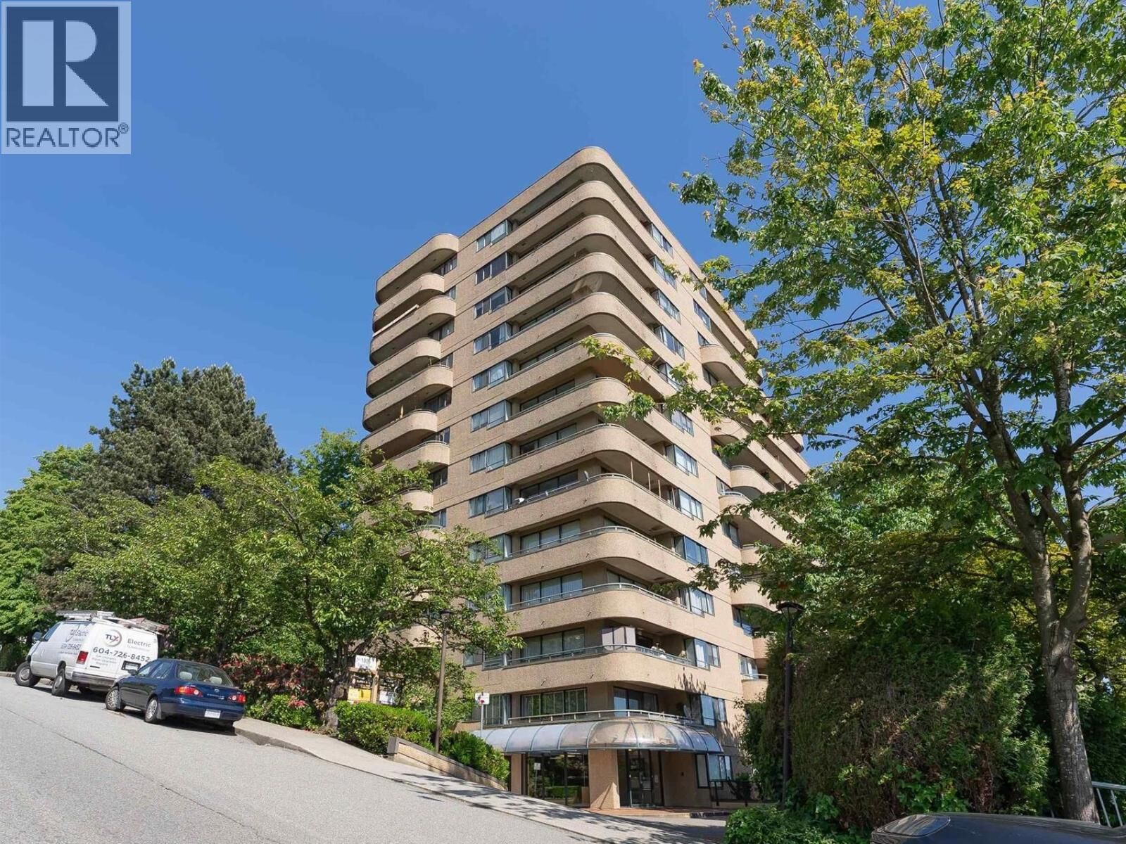 Property Photo:  1026 Queens Avenue 204  BC V3M 6B2 