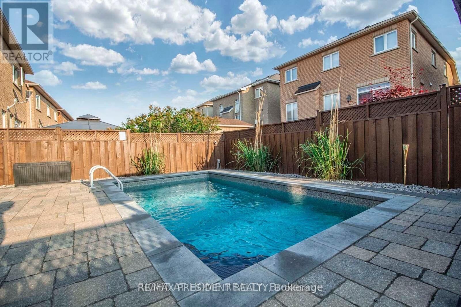 Property Photo:  44 Robitaille Drive  ON L6R 0H6 