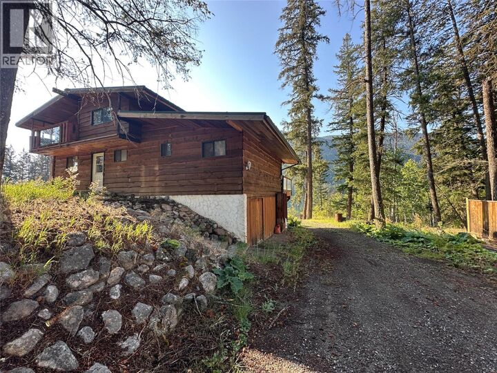 Property Photo:  2236 Ojibway Road  BC V2H 1P9 