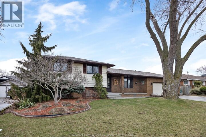 Property Photo:  2374 Randolph Avenue  ON N8E 3X4 