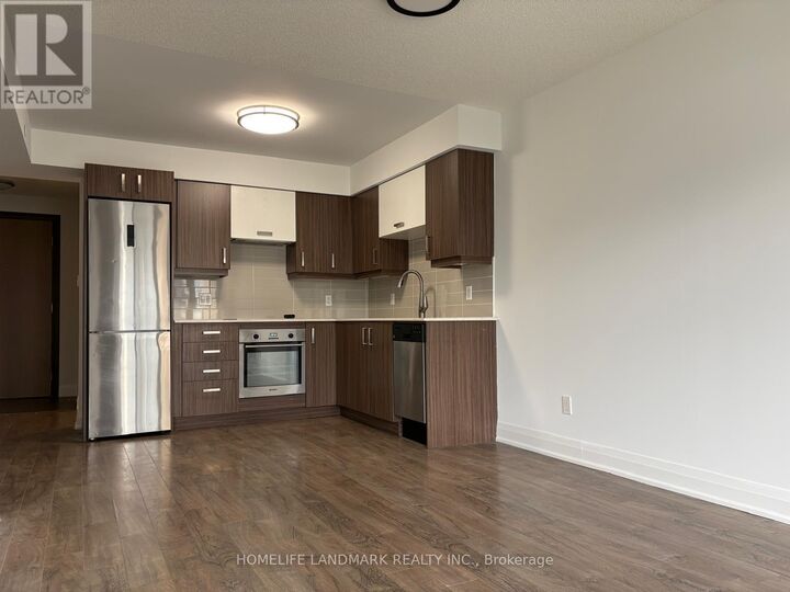 Property Photo:  18 Uptown Drive 525  ON L3R 5M5 