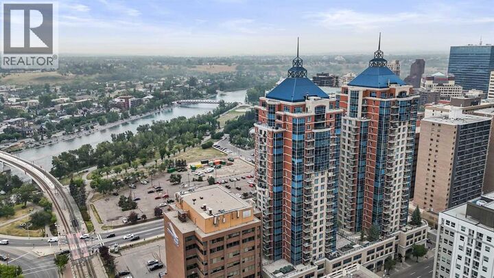 Property Photo:  910 5 Avenue Southwest  AB T2P 0C3 