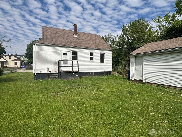 Property Photo:  1966 Peach Tree Avenue  OH 45406 