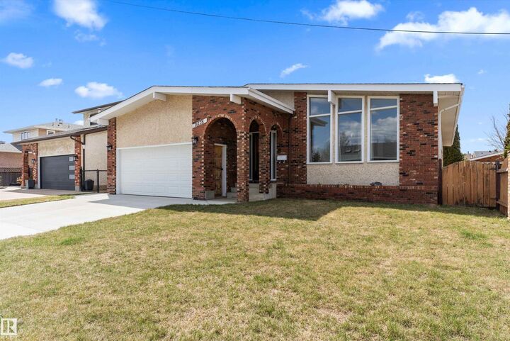 Property Photo:  16128 98 Street NW  AB T5X 4Y7 