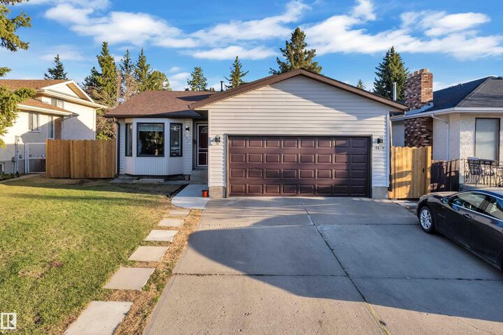 Property Photo:  4819 30 Avenue NW  AB T6L 4R4 