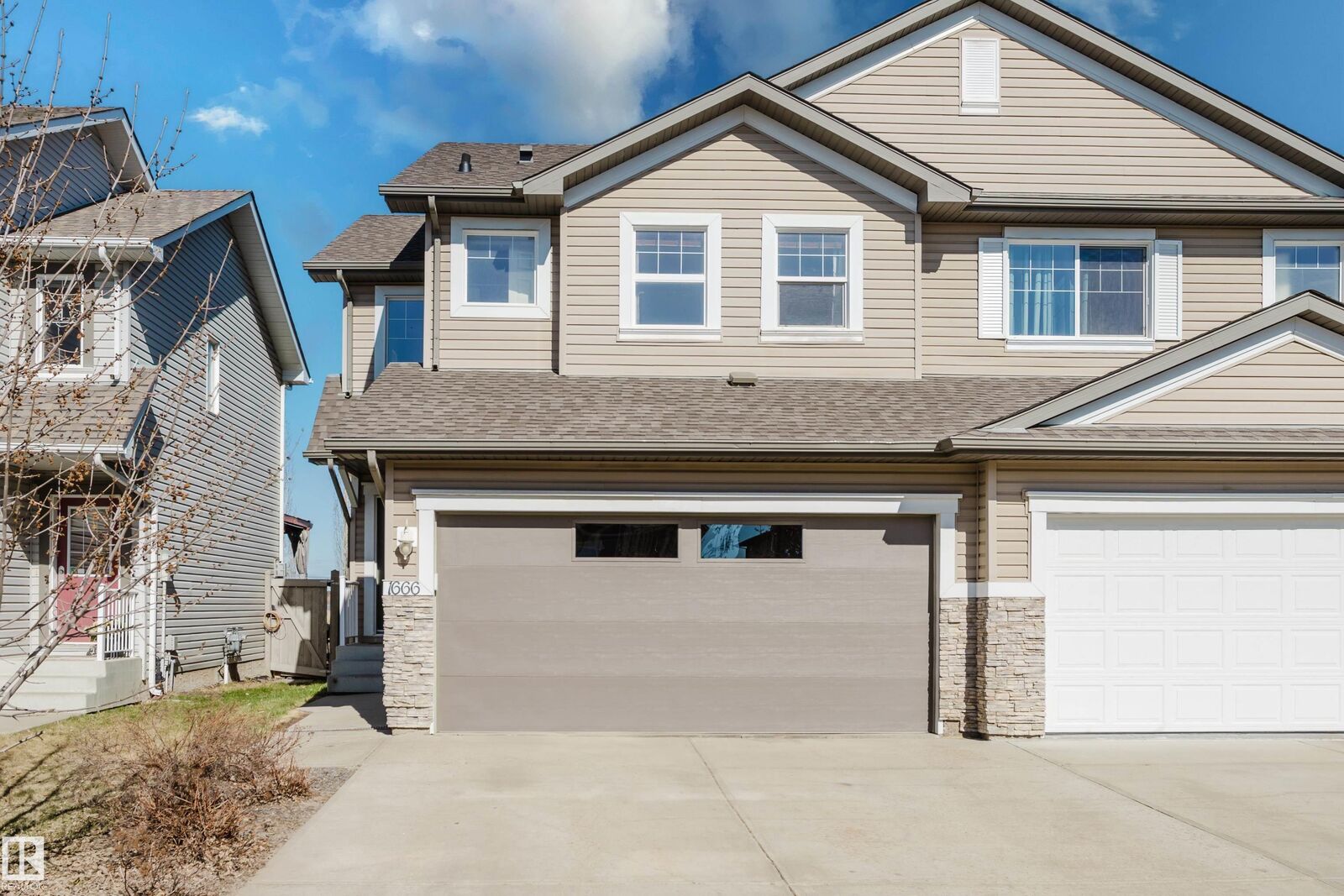 Property Photo:  1666 Melrose Place SW  AB T6W 1X6 
