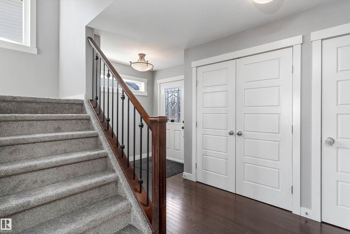 Property Photo:  3318 21A Avenue NW  AB T6T 0L1 
