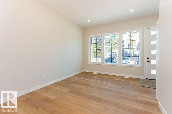 Property Photo:  9814 155 Street NW  AB T5P 2K9 