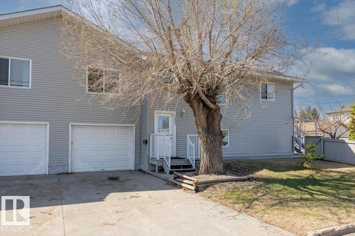 Property Photo:  15805 104 Avenue NW  AB T5P 2Y3 