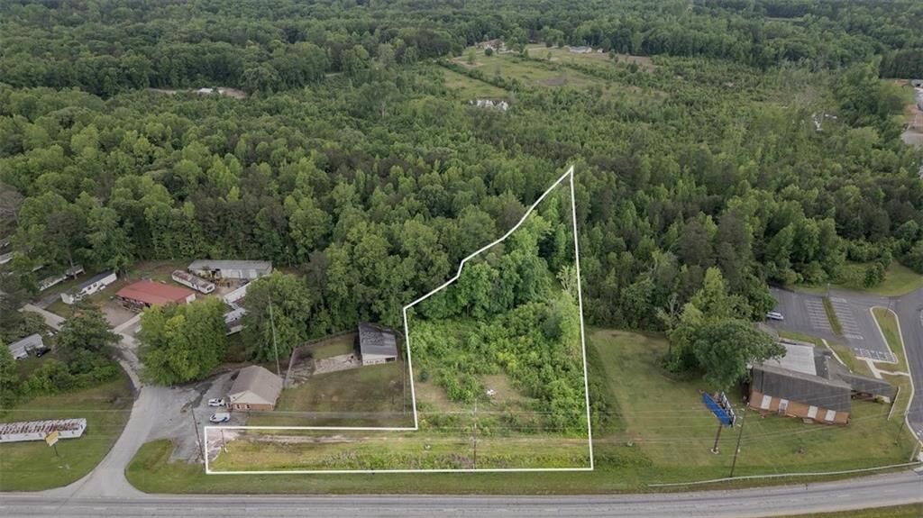 Property Photo:  1711B Bankhead Highway  GA 30116 