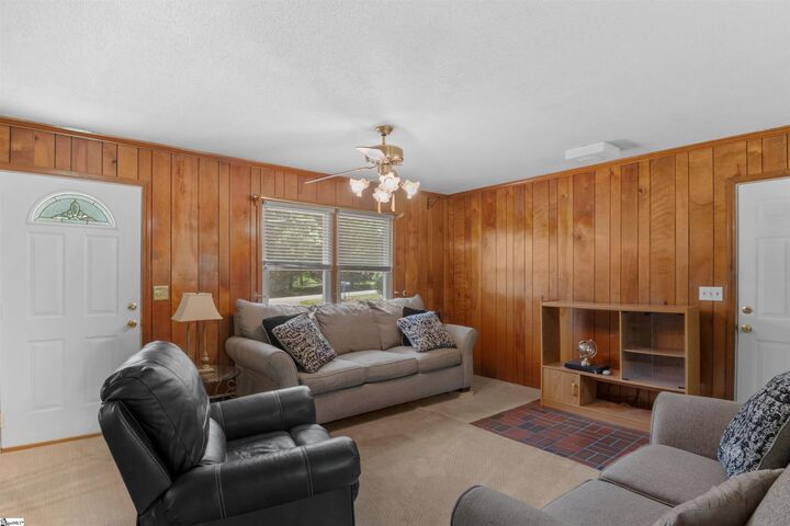 Property Photo:  115 Oak Brook Court  SC 29657 