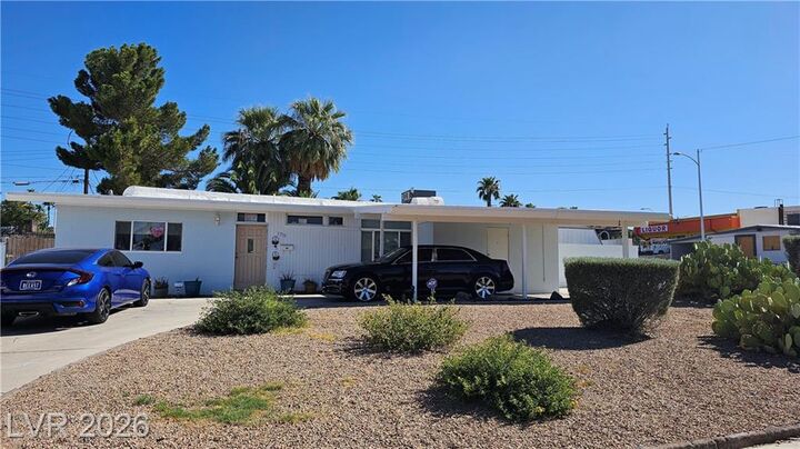 Property Photo: 1516 San Pedro Avenue NV 89104