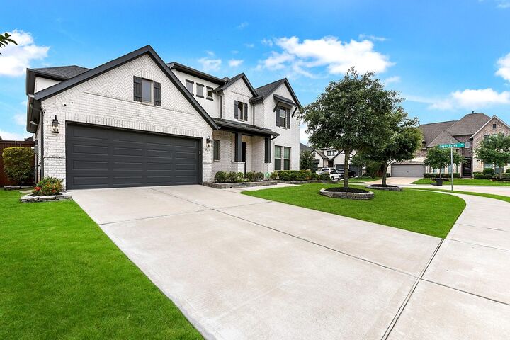 Property Photo:  1823 McCrae Hill Court  TX 77494 