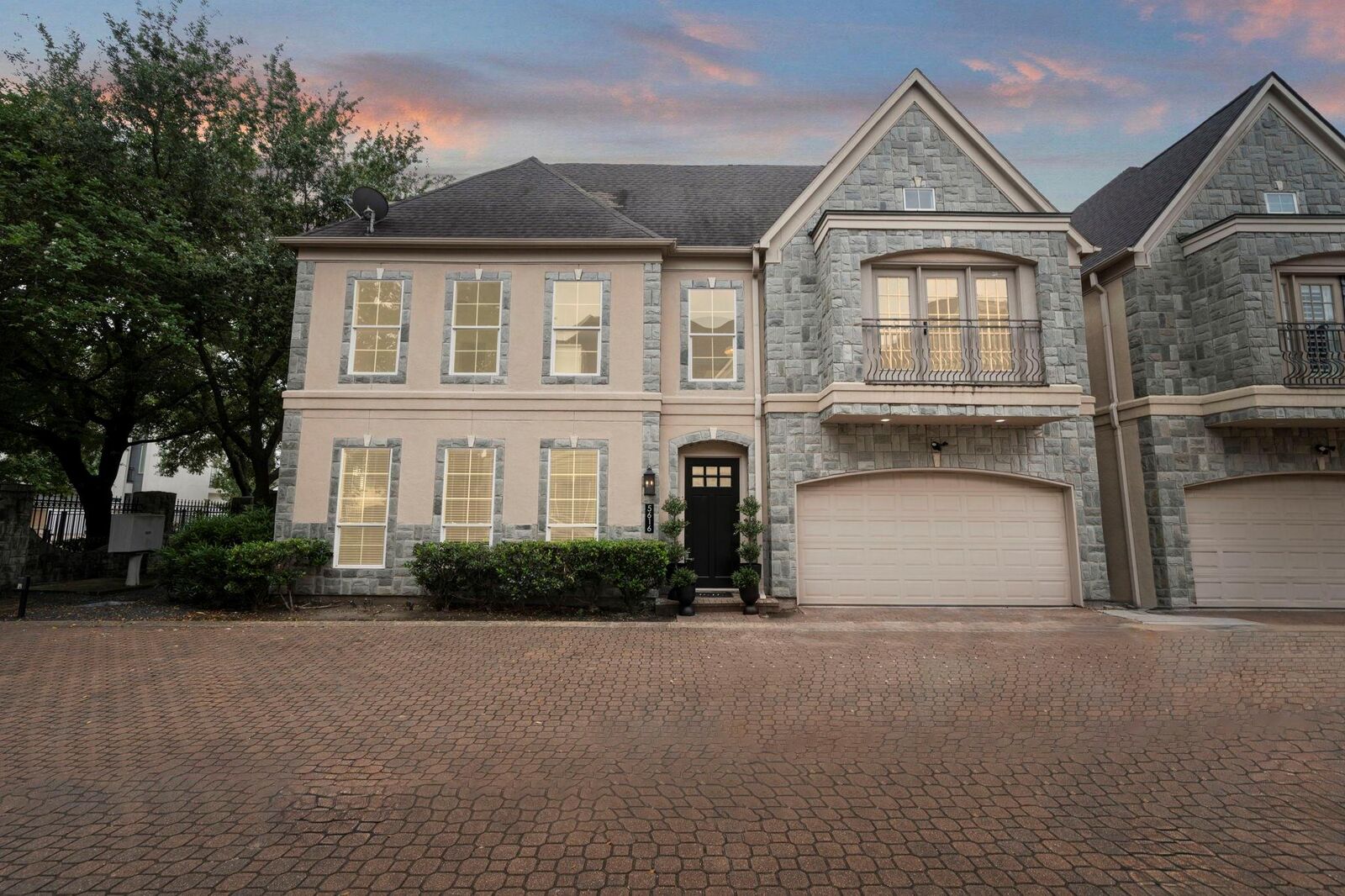 Property Photo:  5616 Dolores Street  TX 77057 