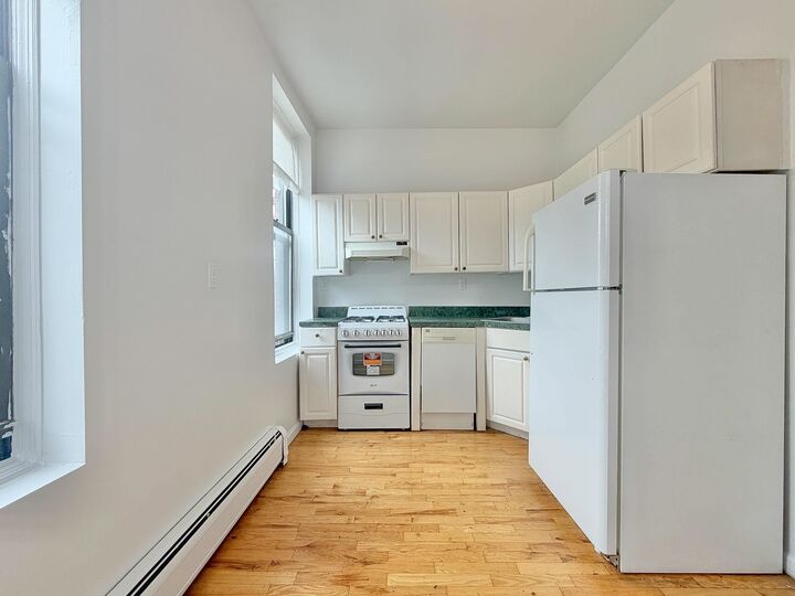 Property Photo:  912 Washington St 2  NJ 07030 