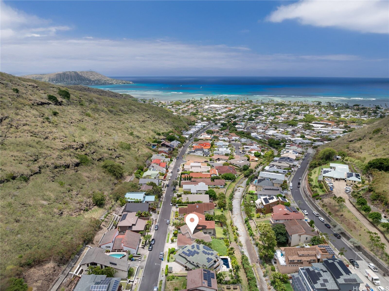 Property Photo:  6046 Haleola Street  HI 96821 