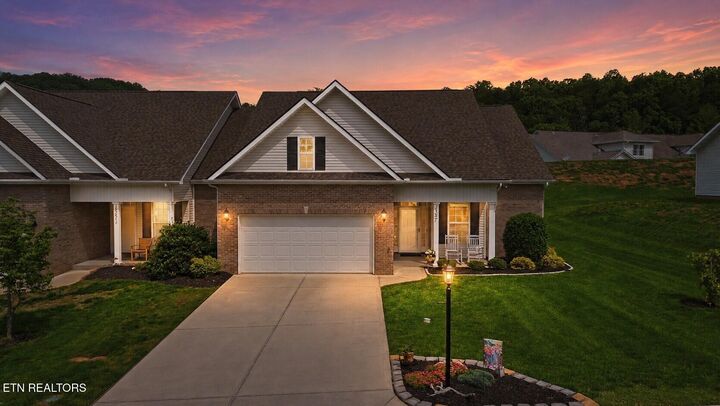 Property Photo:  1547 Graybrook Lane  TN 37920 