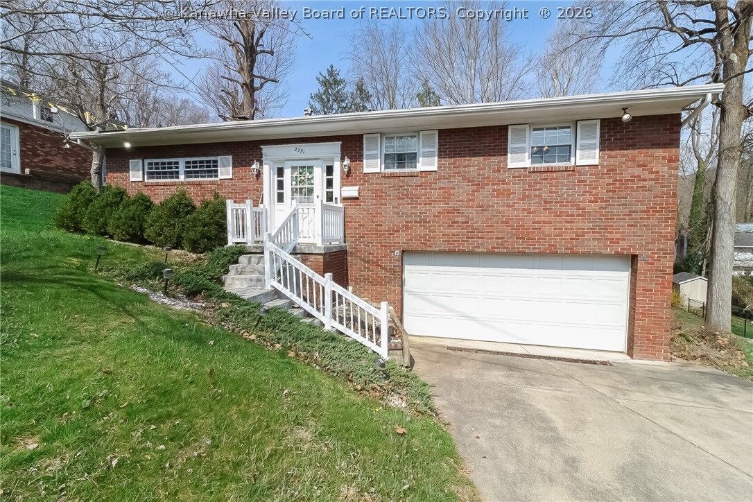 Property Photo:  2731 Kincaid Drive  WV 25177 