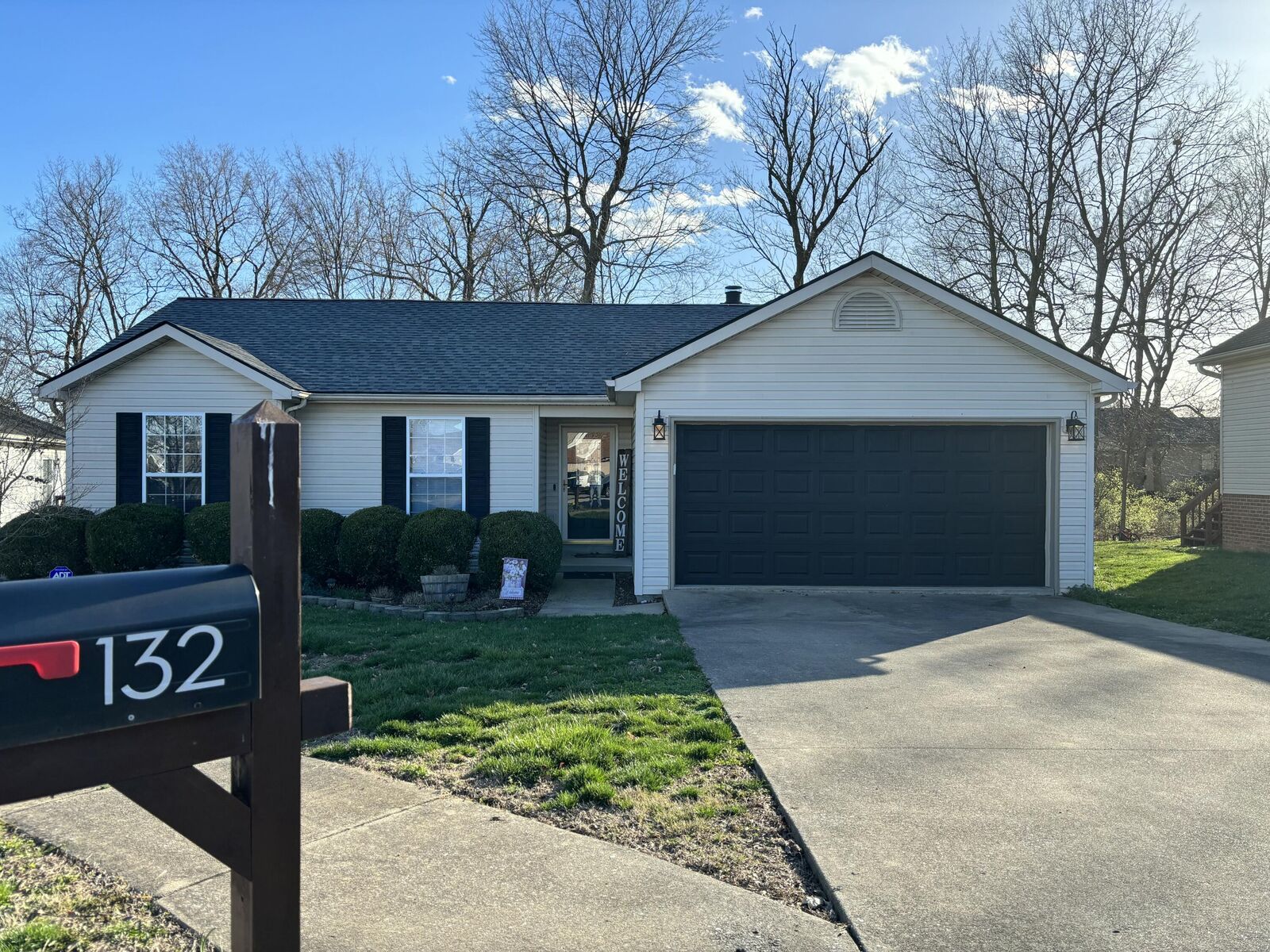 Property Photo:  132 Yorkshire Drive  KY 40342 