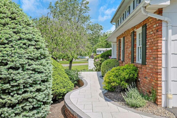Property Photo:  44 Ruth Drive  NY 10956 