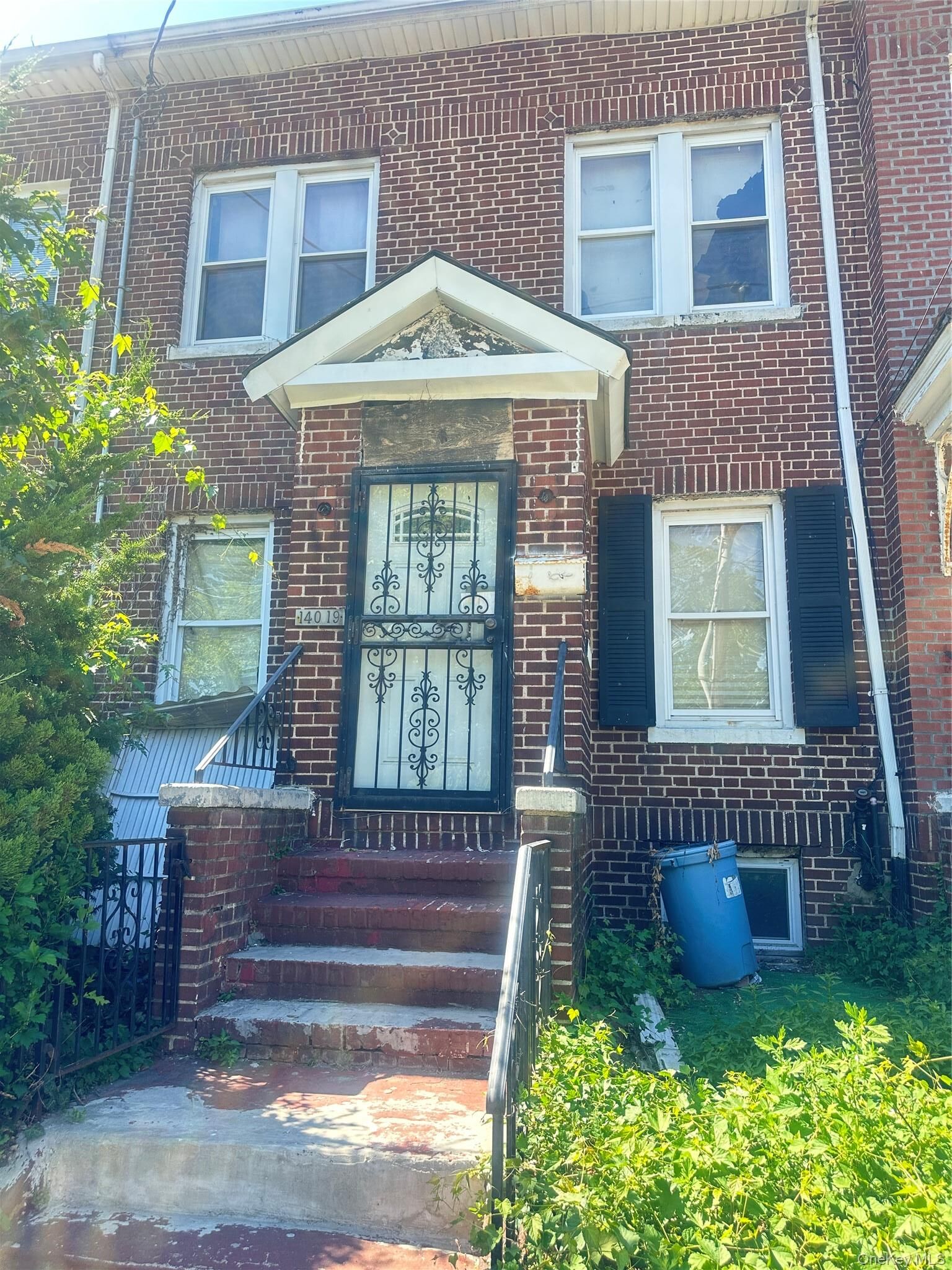 Property Photo:  140-19 Rose Avenue  NY 11355 