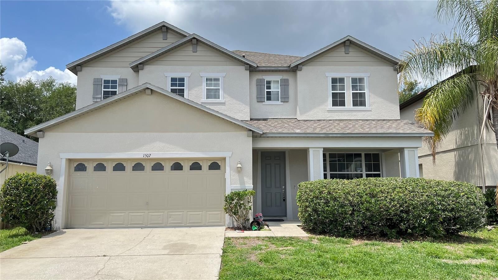 Property Photo: 1507 Blue Horizon Drive FL 34714