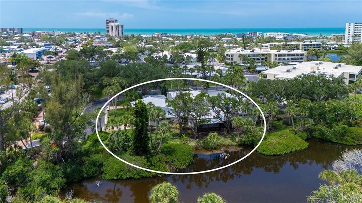 Property Photo:  239 Hourglass Way V7  FL 34242 