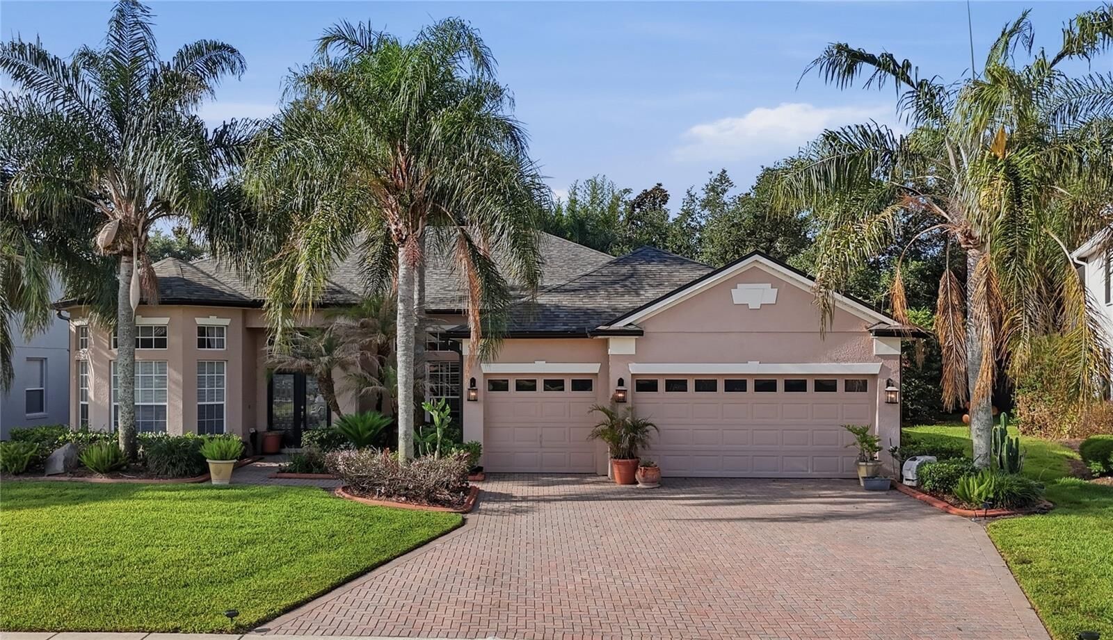 Property Photo:  9902 Nokay Drive  FL 32836 