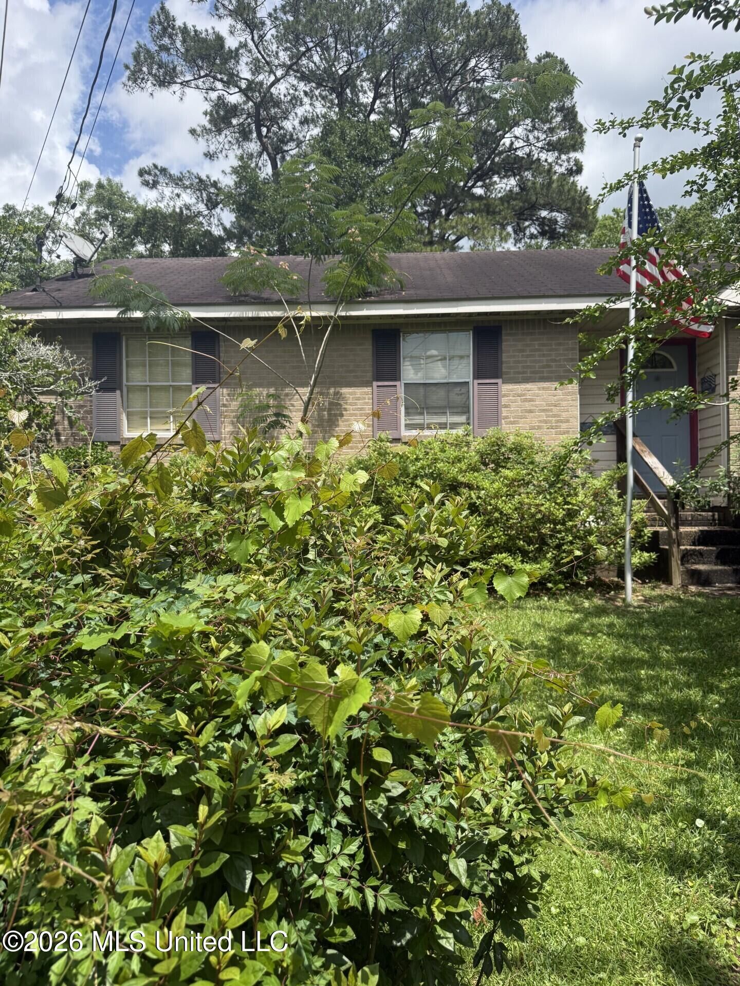 Property Photo: 10408 Riverbend Drive MS 39562