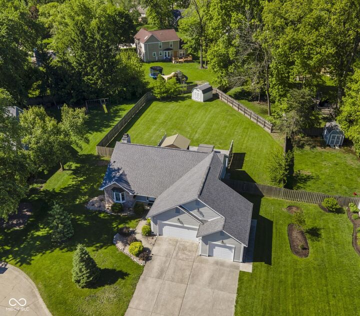 Property Photo:  1129 Wheatfield Court  IN 46032 