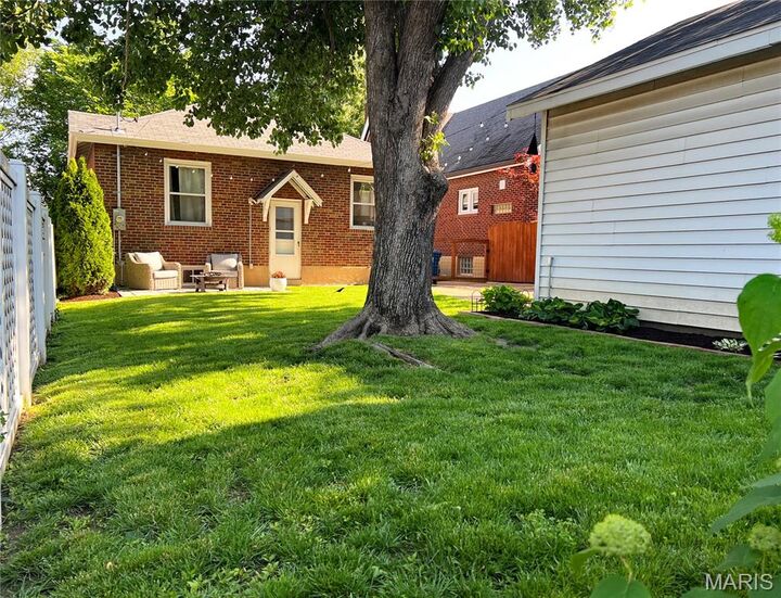 Property Photo:  7320 Goff Avenue  MO 63117 