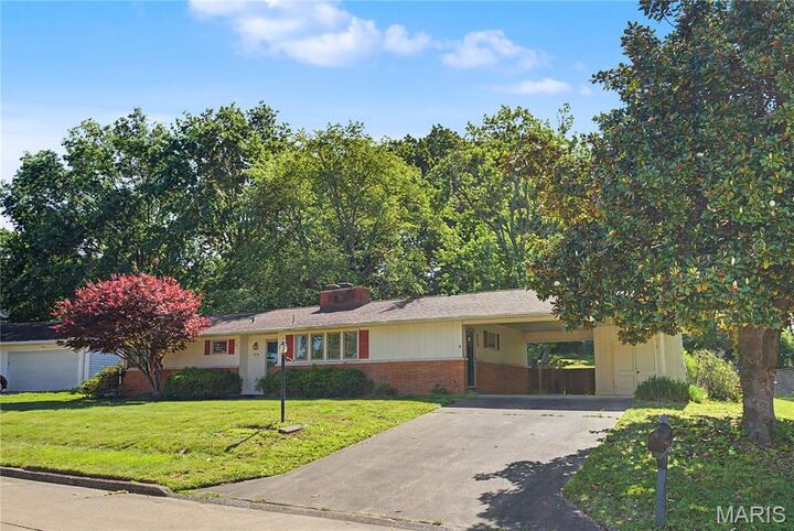 Property Photo:  1715 Westridge Drive  MO 63701 