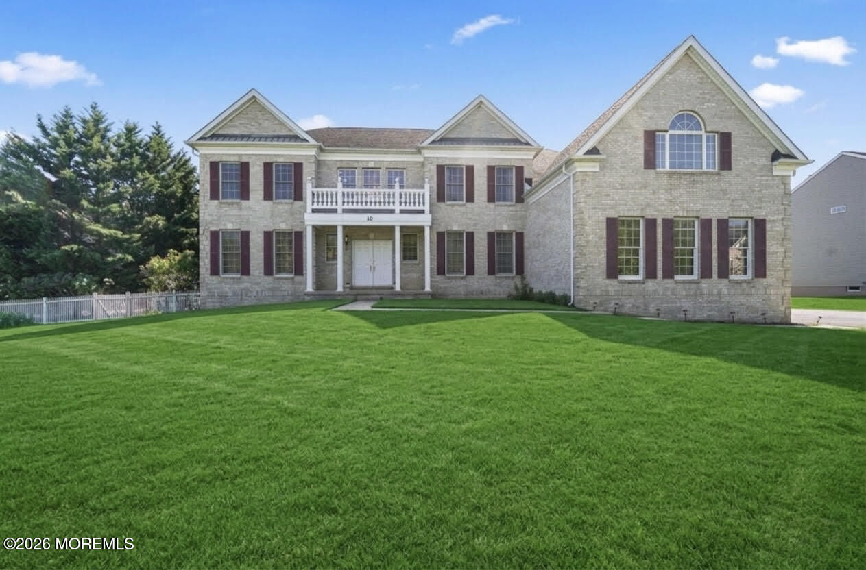 Property Photo:  10 Rockingham Court  NJ 07726 