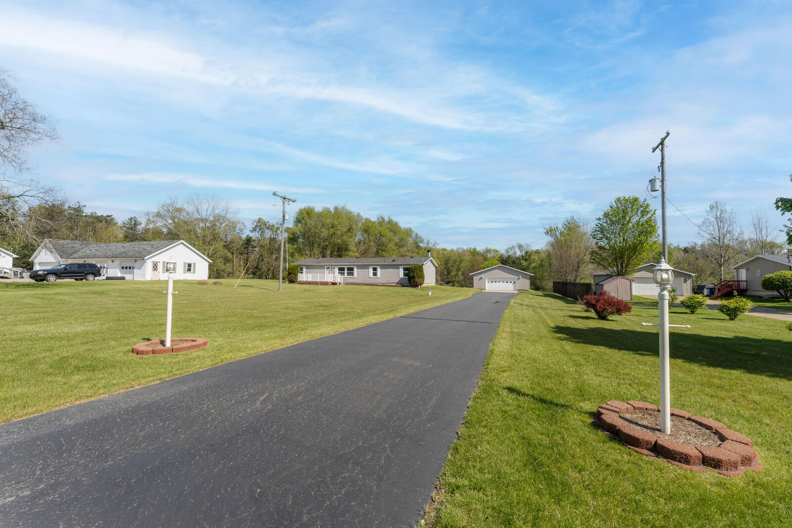 Property Photo:  10175 E R Avenue E  MI 49088 