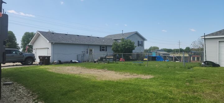 Property Photo:  3403 W State Route 17  IL 60901 