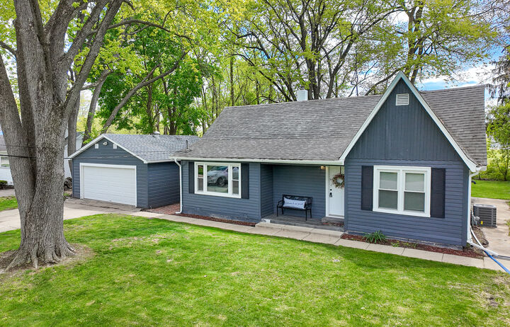Property Photo:  26347 W Shannon Avenue  IL 60002 