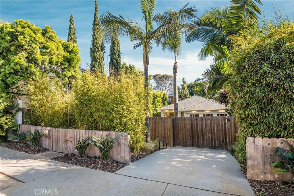 Property Photo: 772 Rosecrans Avenue CA 90266