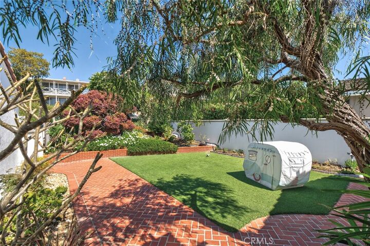Property Photo:  428 Cabrillo  CA 92625 