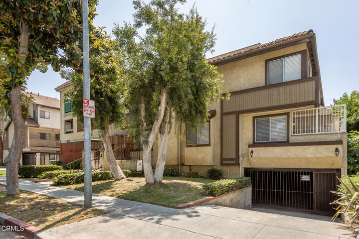 Property Photo:  416 Ivy Street 3  CA 91204 