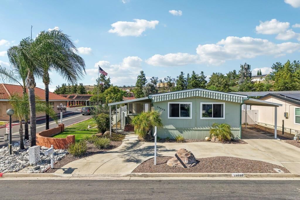 Property Photo:  29090 Camino Alba  CA 92563 