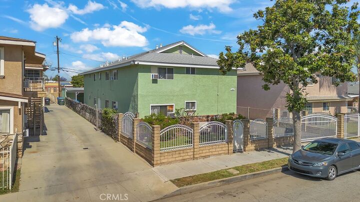 Property Photo:  141 S 7th  CA 90640 