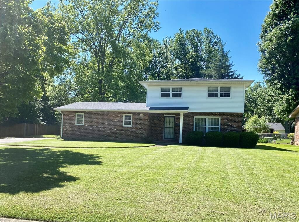 Property Photo:  303 Kramer Drive  MO 63801 