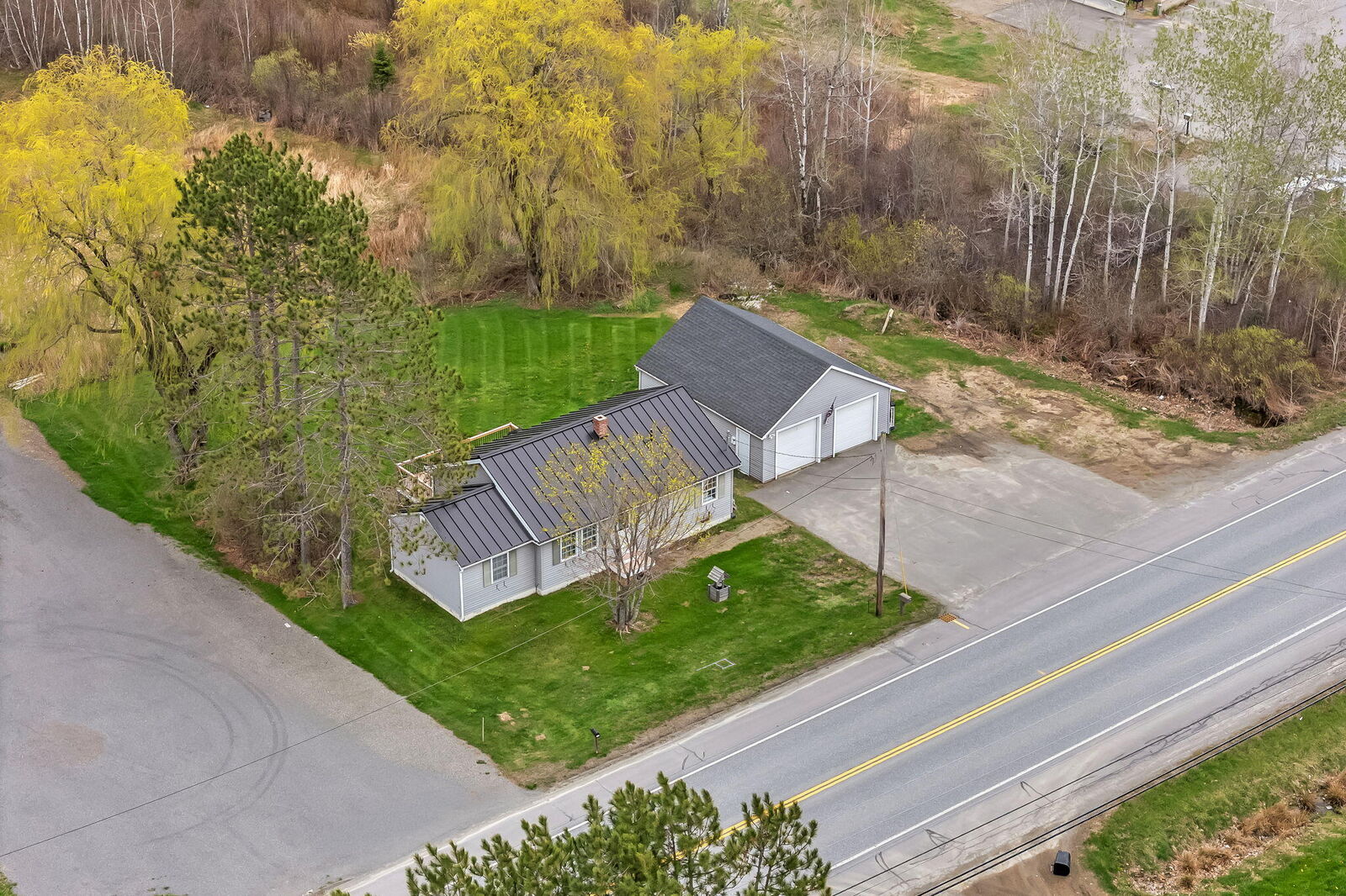 Property Photo:  3237 Broadway  ME 04401 