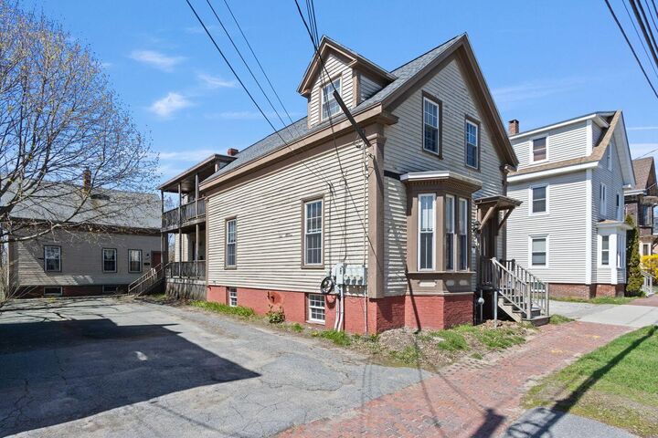 Property Photo:  438-440 St. John Street  ME 04102 