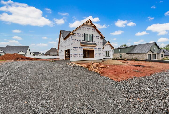 Property Photo:  2473 Ellsworth Dr  TN 37043 