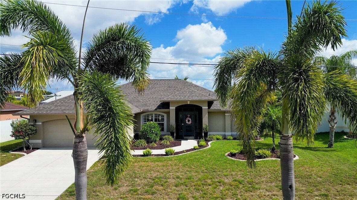 Property Photo:  1621 NE 5th Terrace  FL 33909 