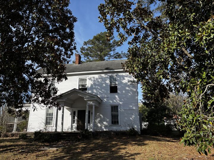 Property Photo:  301 Cleveland Street  GA  