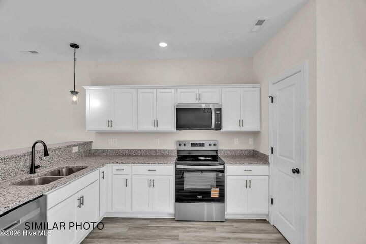 Property Photo:  717 Cross Bridge Way Lot #21  NC 28460 